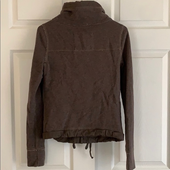 Abercrombie & Fitch Cute & Comfy Sweatshirt - Picture 7 of 7